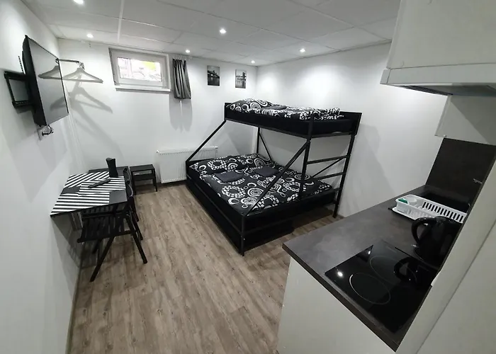 Small Apartments Denisa Business